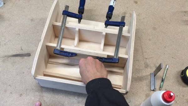 Изготовление мини бара из канистры